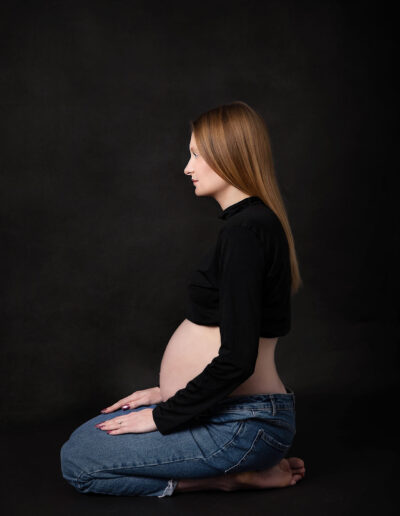 Khintastic Photography - Maternity Portrait Portfolio Image