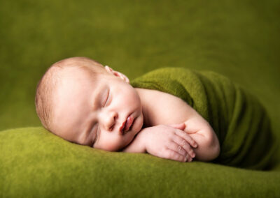 Newborn Photograph - Portfolio - Green Wrap