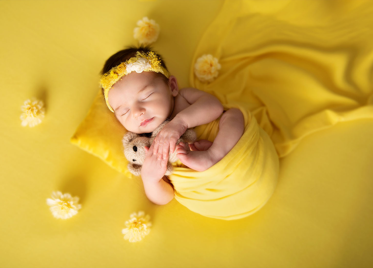 Newborn Photograph - Portfolio - Yellow Wrap